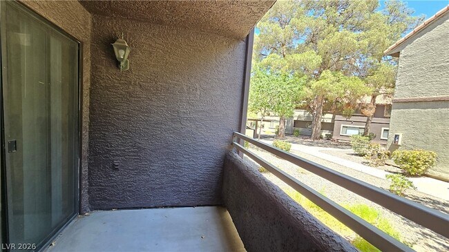 Building Photo - 5002 S Rainbow Blvd
