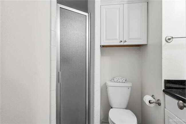 Building Photo - 2900 Ashley Dr