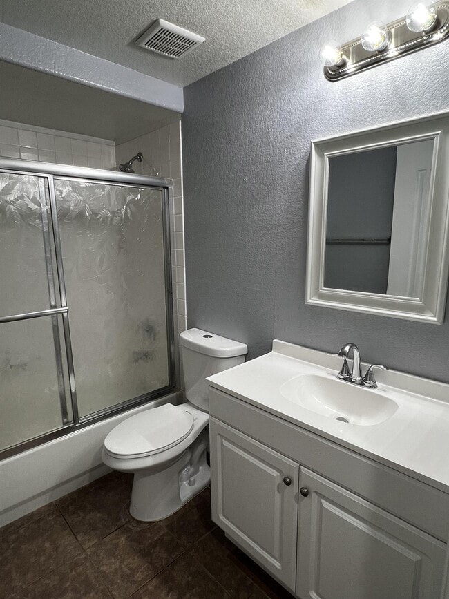 Building Photo - 6905 Cobre Azul Ave