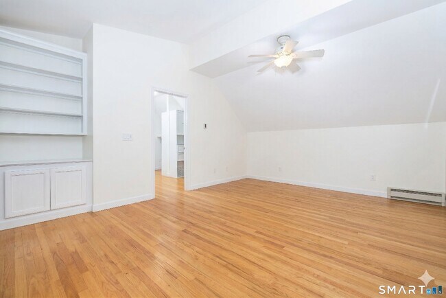 Building Photo - 235 White Deer Rocks Rd