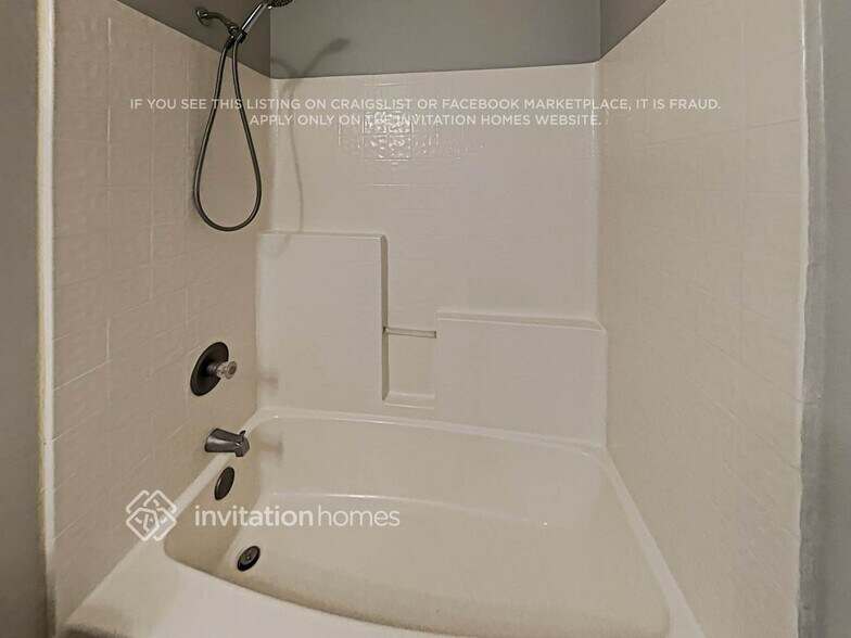 Building Photo - 3810 Alden St