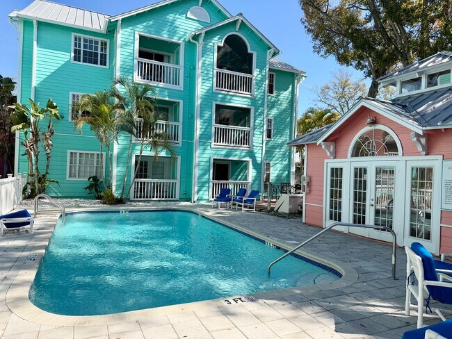 Building Photo - 2 bedroom 2 bathroom Condo in South Tampa!!