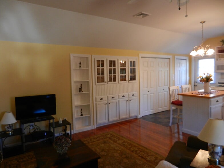 Kitchen storage - 301 W Yarmouth Rd