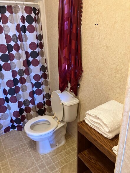 Building Photo - 440 Wade Rd