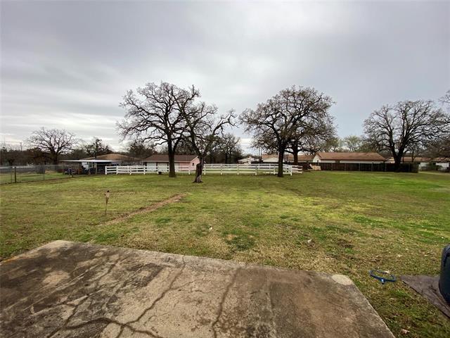 Building Photo - 119 FM 407