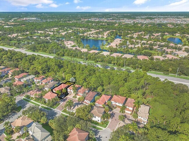 Building Photo - 631 Moondancer Ct