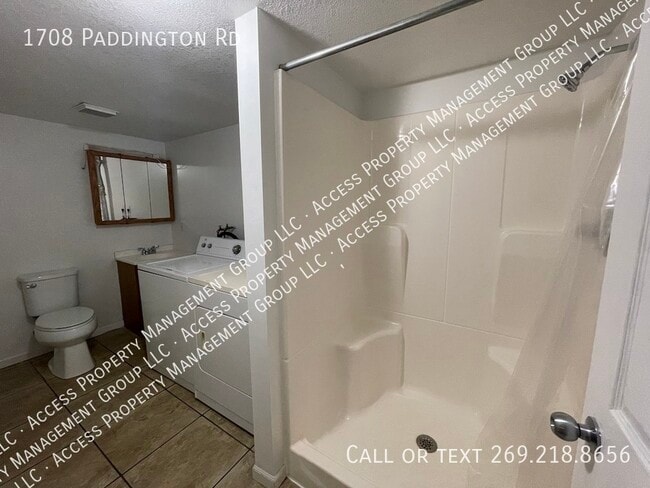 Building Photo - 1708 Paddington Rd