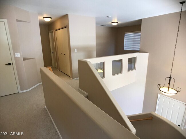 Building Photo - 1346 S Palomino Creek Dr