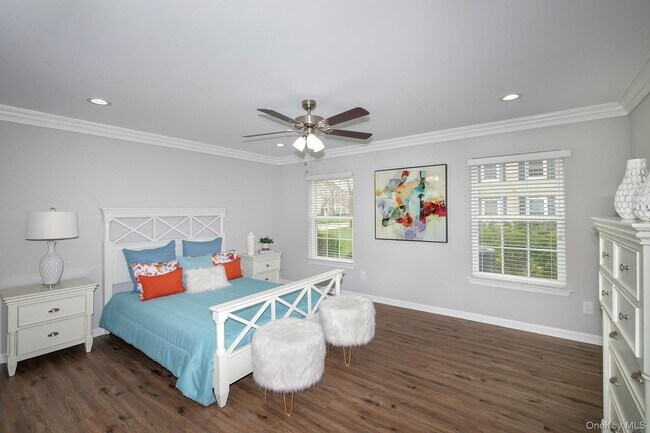 Building Photo - 1301 Dolphin Ln