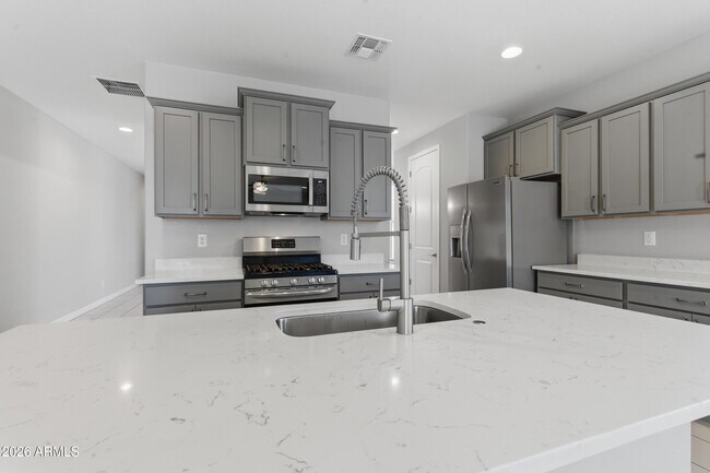 Building Photo - 13505 W Remuda Dr