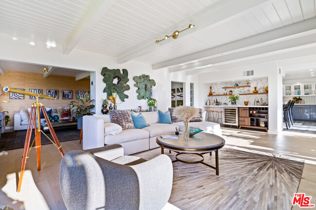 Building Photo - 3288 Wrightwood Dr