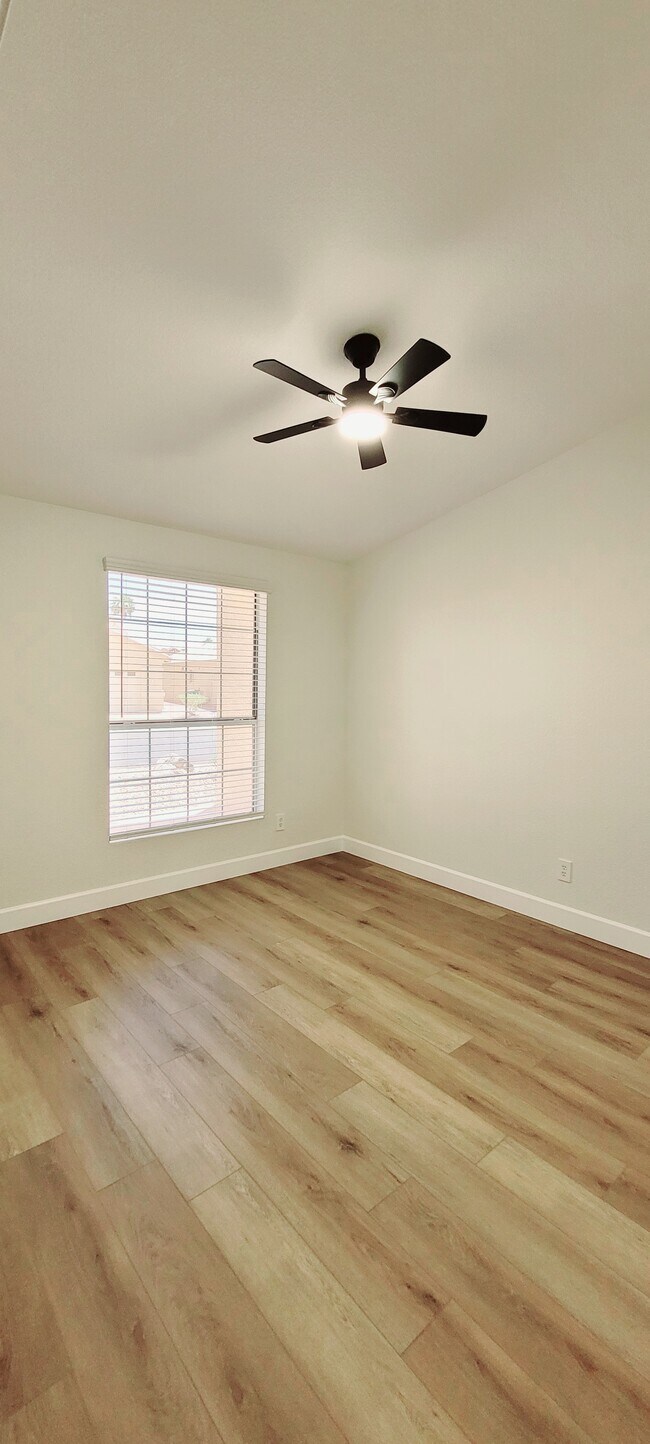 Building Photo - 2980 N 152nd Ln