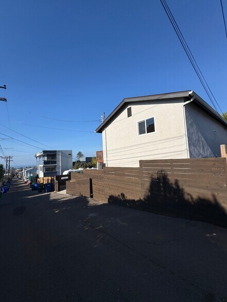 Building Photo - 4617 Del Monte Ave