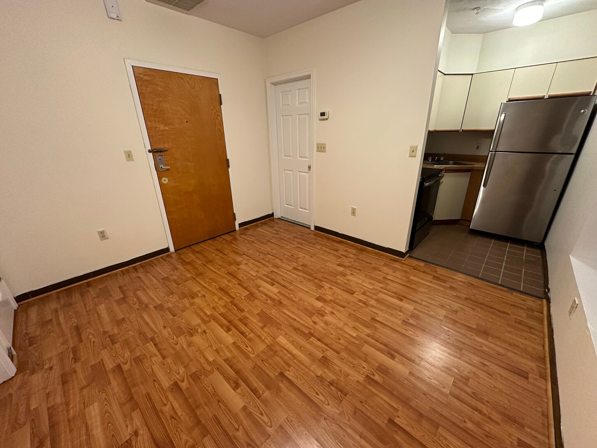 Building Photo - 79 Essex St