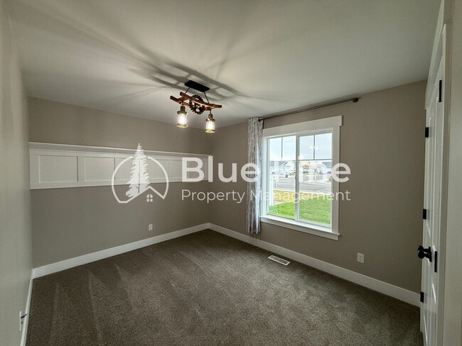 Building Photo - 3755 Harrington Rd