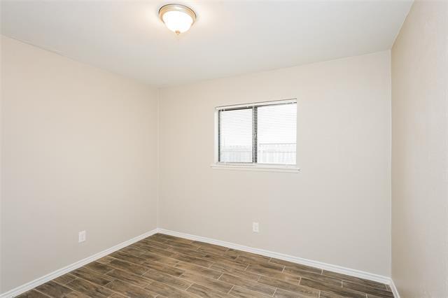 Building Photo - 3114 Echo Dr