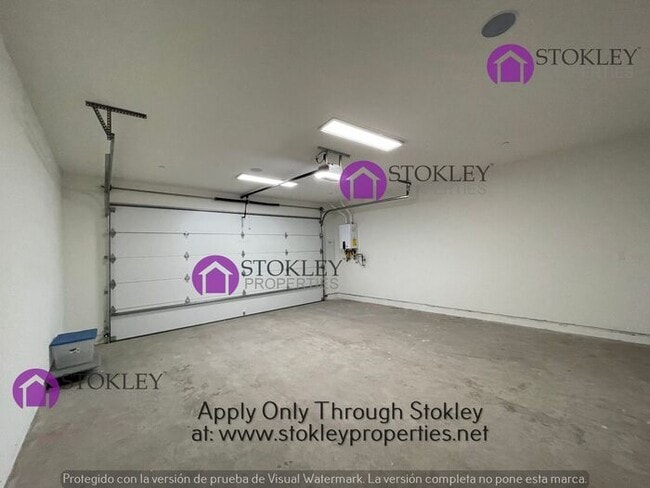 Building Photo - 3184 Manor Ave