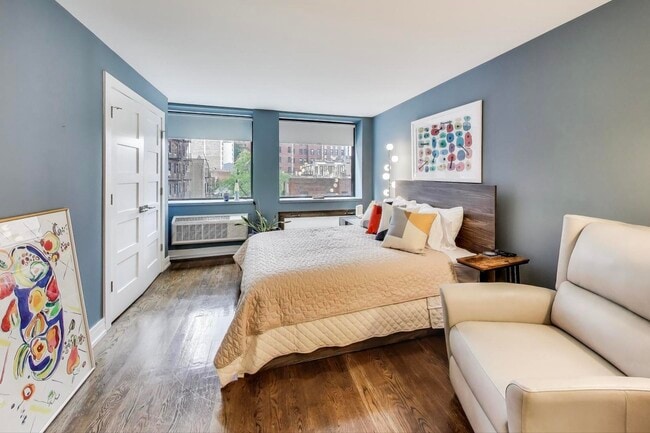 Building Photo - 1110 N Lake Shore Dr