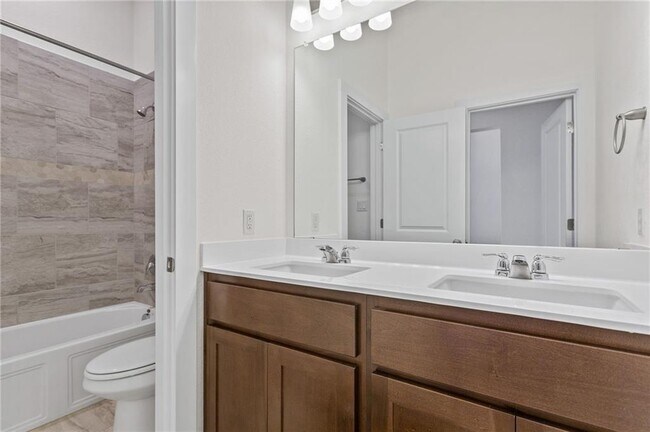 Building Photo - 121 Buckle Cove