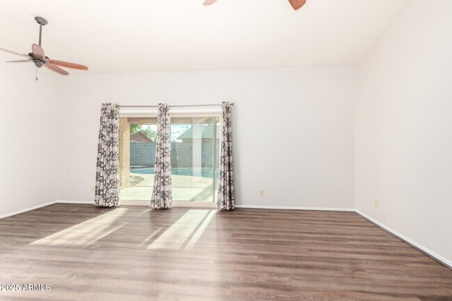 Building Photo - 16638 N 46th Ln