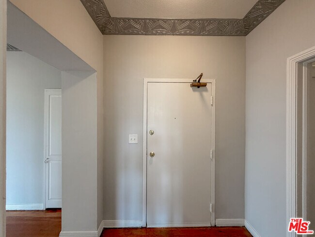 Building Photo - 1314 Hayworth Ave