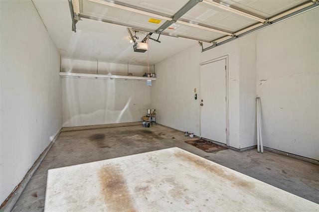 Building Photo - 3101 Townbluff Dr
