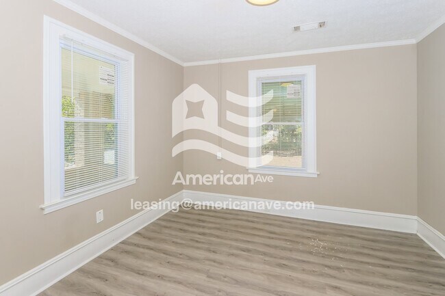Building Photo - 1385 Patterson St