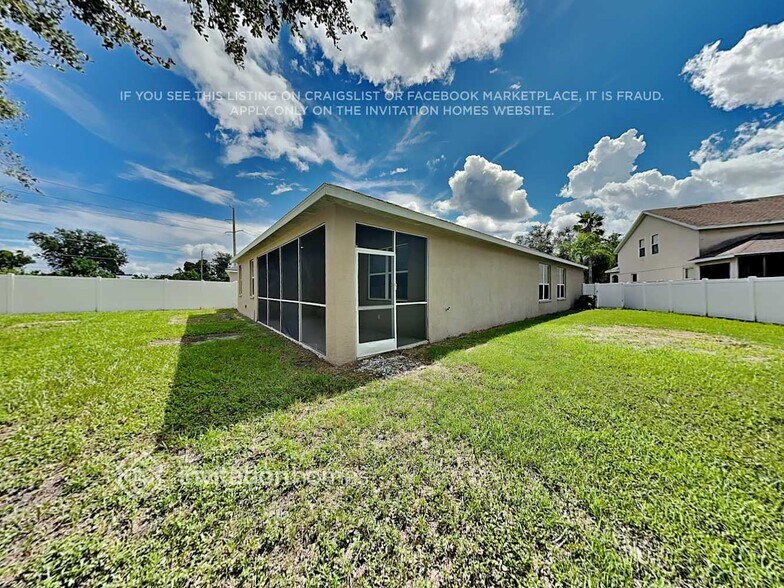 Building Photo - 6330 36th Ct E
