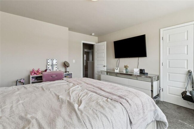 Building Photo - 151 Humphry Ct