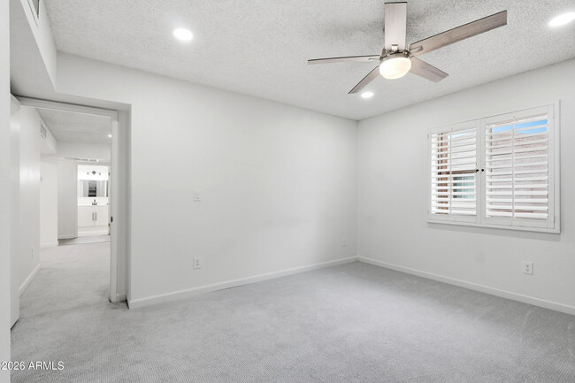 Building Photo - 4444 E Paradise Village Pkwy N