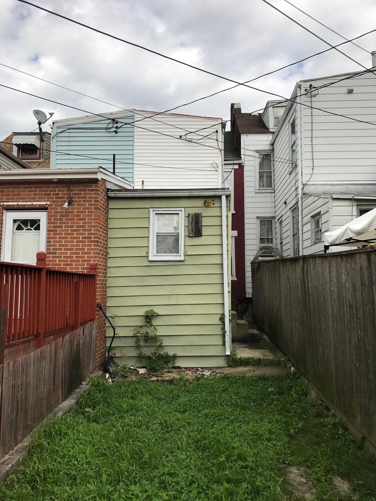 Building Photo - 520 S 14th St