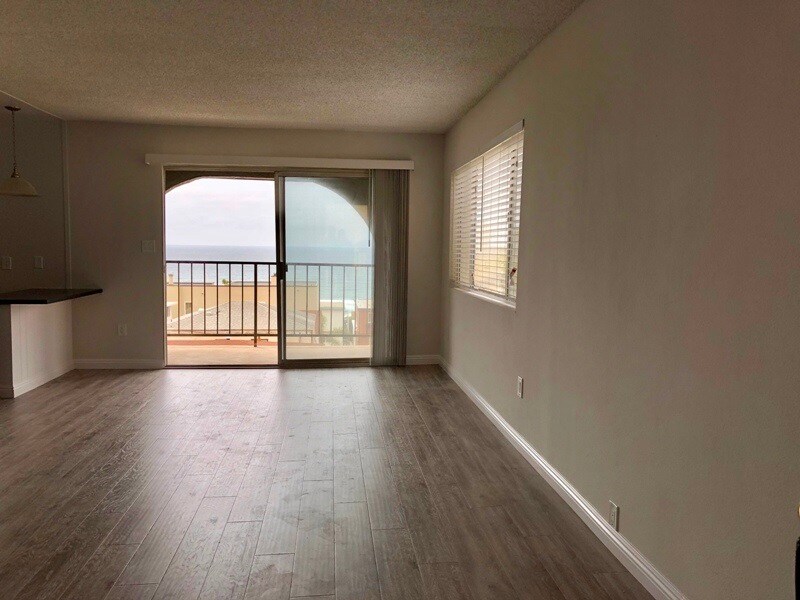 Building Photo - 2508 Highland Ave