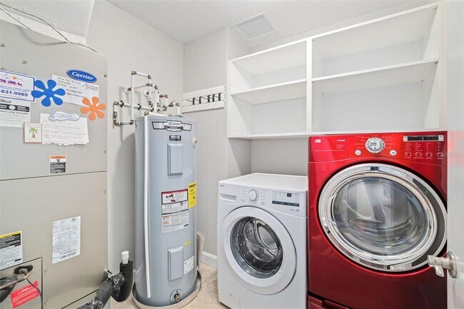 Building Photo - 2305 Edgewater Dr