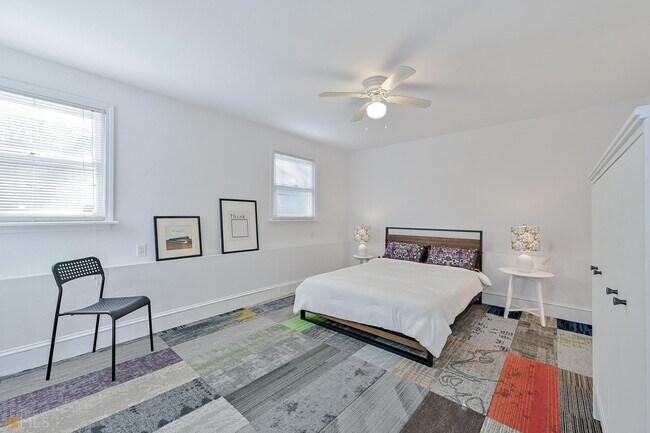 Building Photo - 1146 Oakdale Rd NE