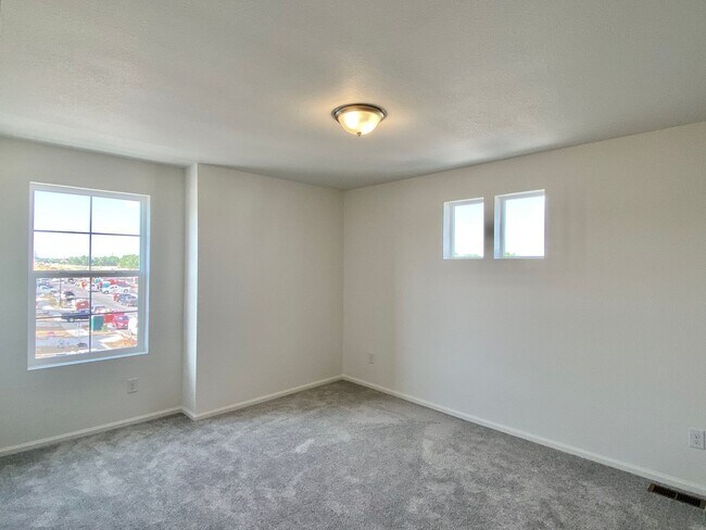 Building Photo - 21805 E 44th Pl