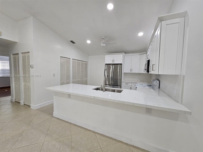 Building Photo - 15160 SW 128th Ave