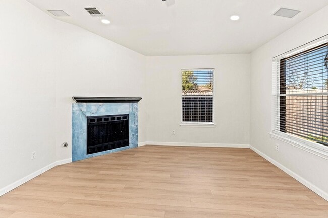 Building Photo - 1005 Kimberly Cove