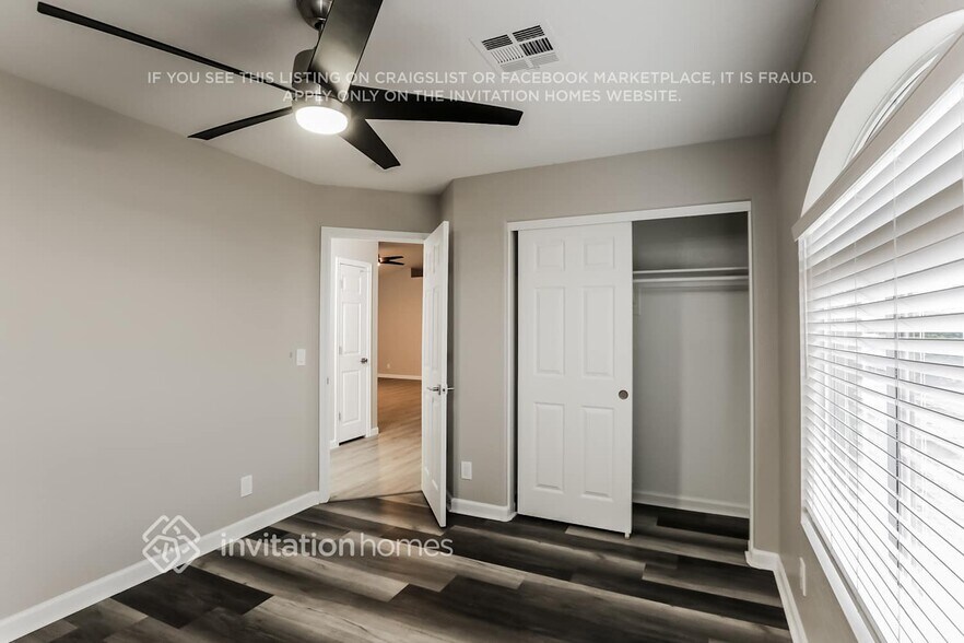 Building Photo - 2953 E Oakland Ct