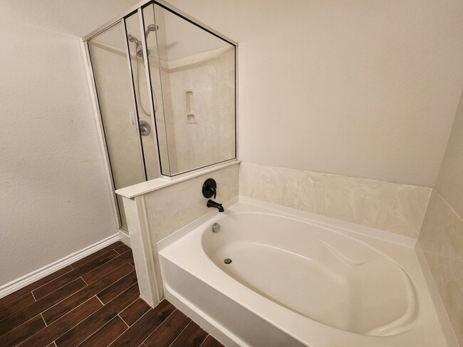 Building Photo - 8107 Rustic Terrace