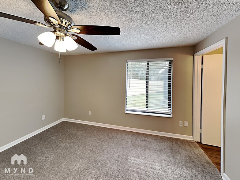 Building Photo - 1348 Bear Run Blvd