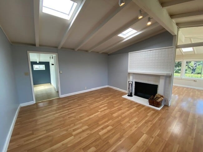 Building Photo - Pacific Grove Mid-Century Modern style home