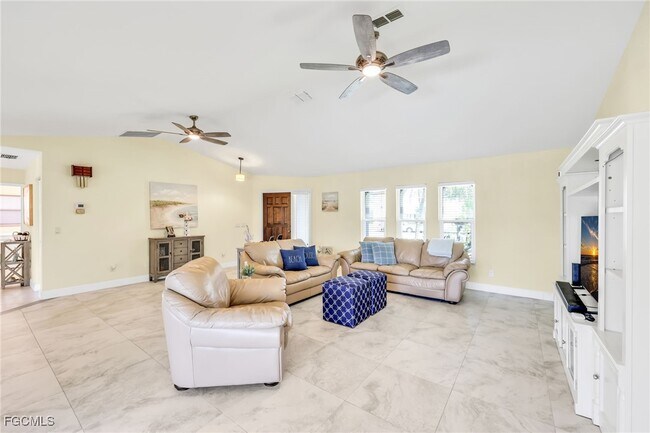 Building Photo - 5032 Skyline Blvd