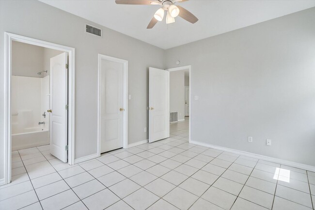 Building Photo - 13986 Fortuna Bay Dr