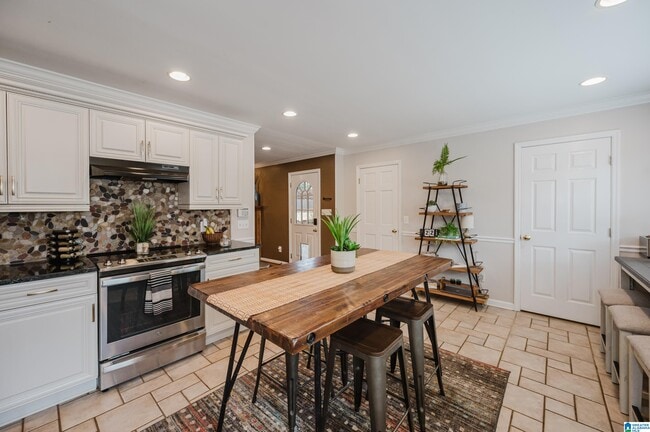 Building Photo - 2871 Wisteria Dr