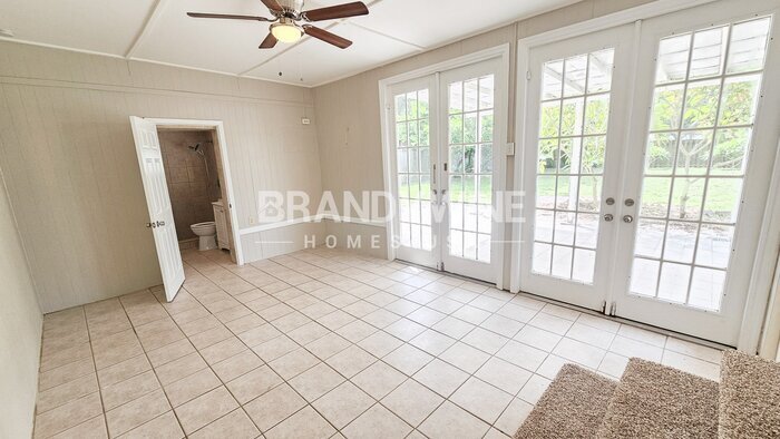 Building Photo - 2465 Highland Acres Dr