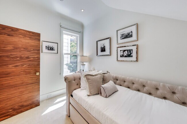 Building Photo - 4639 18th St