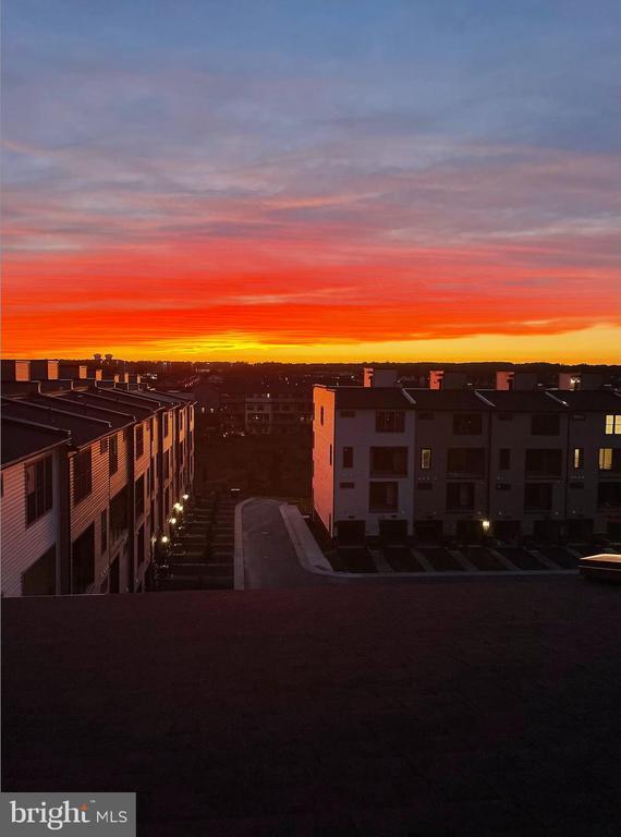 Building Photo - 22405 Claude Moore Dr