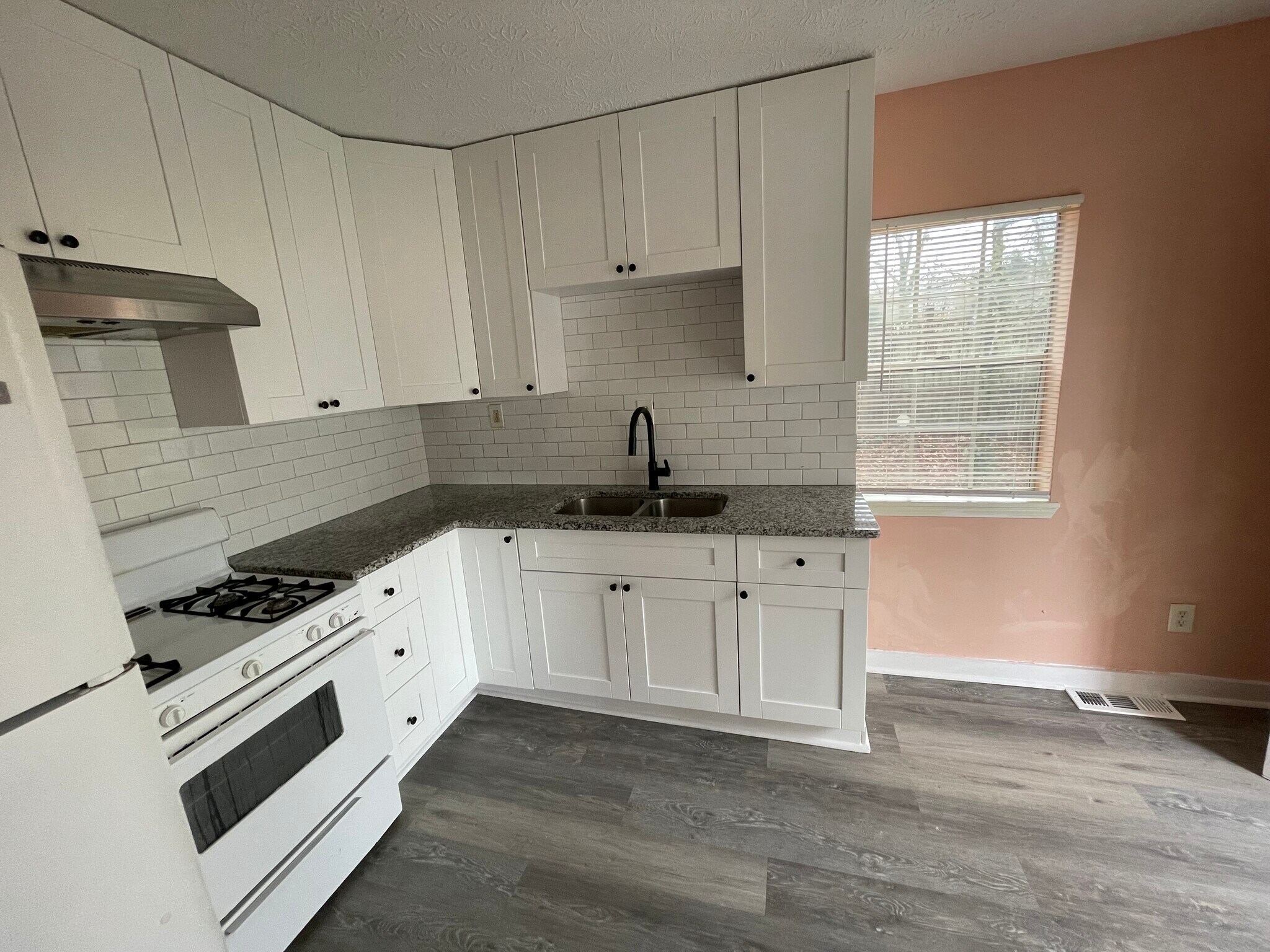 Building Photo - 801 Georgia Ave