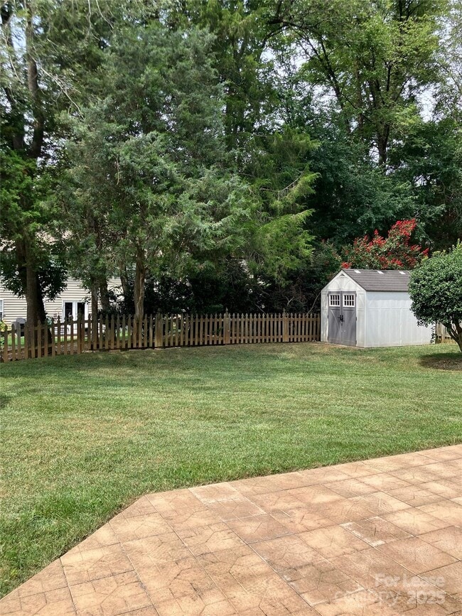 Building Photo - 12503 Twelvetrees Ln