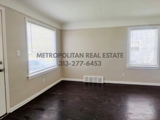 Building Photo - 26721 Carlysle St